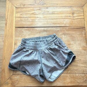 Lululemon hotty hot grey shorts size 0